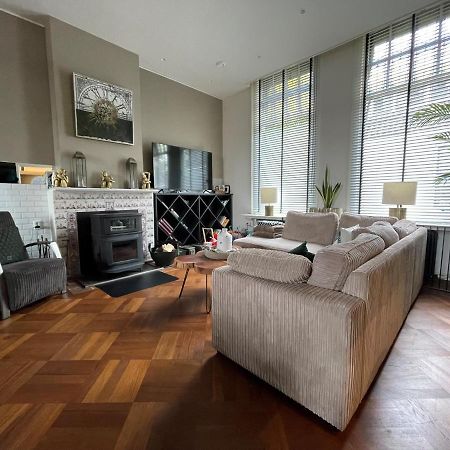 De Oude Pastorie Lisse Bed & Breakfast ภายนอก รูปภาพ